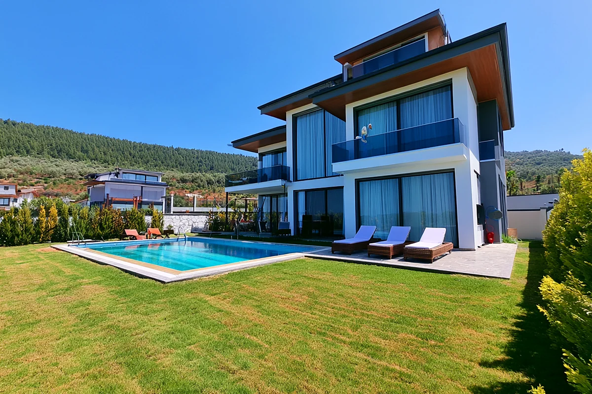 Fethiye’de özel havuzlu villa